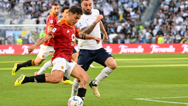 Anticipi e posticipi di A: Lazio-Roma domenica 21 alle 12.30, Milan-Napoli domenica 28 2 Anticipi e posticipi di A: Lazio-Roma domenica 21 alle 12.30, Milan-Napoli domenica 28