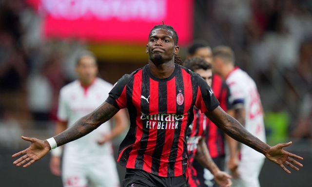 Leao: “Rifiutai l’Inter, poi Maldini mi convinse così. E il Milan è cento volte meglio” 2 Leao: “Rifiutai l’Inter, poi Maldini mi convinse così. E il Milan è cento volte meglio”