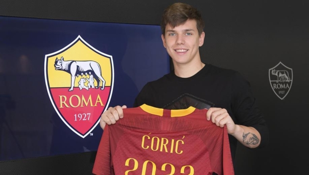 Coric: "Mi sentivo come Yamal, poi la depressione. A Roma non ero più un giocatore" 3 Coric: "Mi sentivo come Yamal, poi la depressione. A Roma non ero più un giocatore"