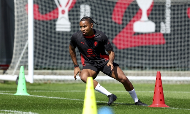 Nkunku: "Milan miglior club. Quanti gol? Almeno 15". Odogu: "Allegri specialista della difesa" 3 Nkunku: "Milan miglior club. Quanti gol? Almeno 15". Odogu: "Allegri specialista della difesa"