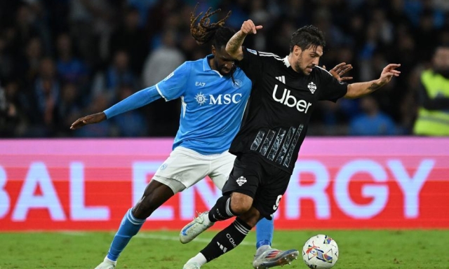 Dai due gol su punizione con due piedi diversi al giallo sul contratto. Dov'è Simone Verdi? 2 Dai due gol su punizione con due piedi diversi al giallo sul contratto. Dov'è Simone Verdi?