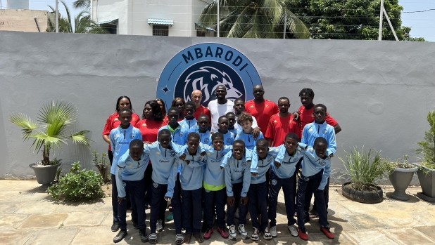 A scuola da Koulibaly: "La possibilità di sognare per chi è rimasto in Senegal" 2 A scuola da Koulibaly: "La possibilità di sognare per chi è rimasto in Senegal"