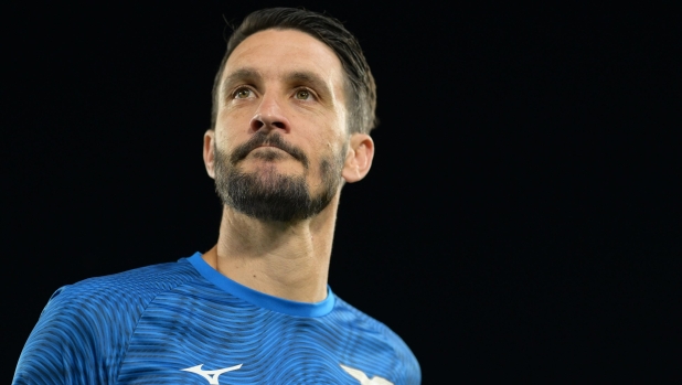 Luis Alberto attacca: "Alla Lazio gente che di calcio capisce poco. Sarri va seguito, altrimenti..." 3 Luis Alberto attacca: "Alla Lazio gente che di calcio capisce poco. Sarri va seguito, altrimenti..."