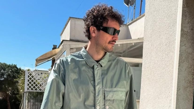 Carl Brave: "Tifare Roma è una questione di fede. La maglia è un simbolo"