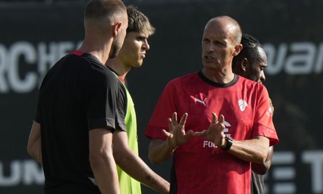 Allegri e la Coppa Italia: "Milan, obbligatorio vincere. Nkunku sta bene. E Leao..." 3 Allegri e la Coppa Italia: "Milan, obbligatorio vincere. Nkunku sta bene. E Leao..."