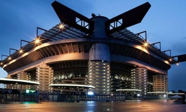 Il consiglio comunale approva: via libera alla vendita di San Siro a Inter e Milan