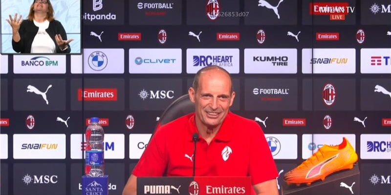 La battuta di Allegri prima di Juve-Milan: "Se rischio di sbagliare panchina? Le hanno invertite apposta..."