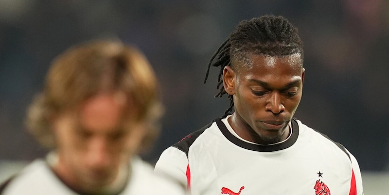 Leao fuori al 45&rsquo;, Allegri dopo Atalanta-Milan spiega: &ldquo;Non stava bene&rdquo;