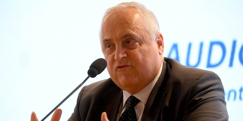 "Indice di stupidit&agrave;!": Lotito netto sul blocco del mercato alla Lazio