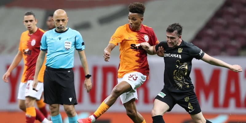 Scandalo scommesse in Turchia: oltre 150 arbitri sotto inchiesta 3 Scandalo scommesse in Turchia: oltre 150 arbitri sotto inchiesta