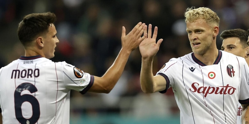 Il Bologna vince a Bucarest, primo successo in Europa: Odgaard e Dallinga decisivi, Steaua ko 1 Il Bologna vince a Bucarest, primo successo in Europa: Odgaard e Dallinga decisivi, Steaua ko