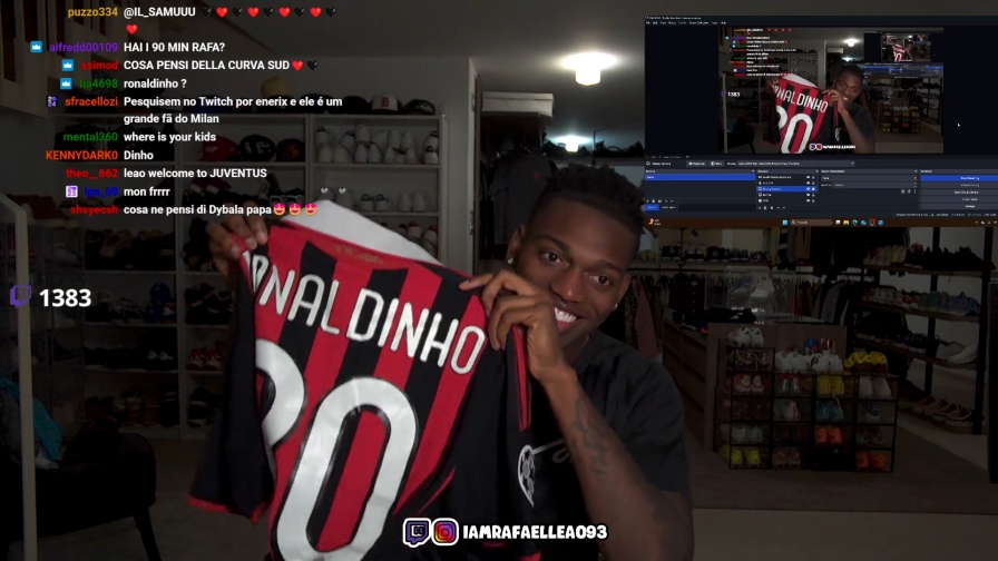 Leao pazzo di Ronaldinho: indossa la sua maglia, poi lo imita così!