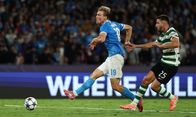 De Bruyne incanta, Hojlund segna: il Napoli manda ko lo Sporting, prima gioia Conte
