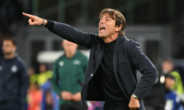 Conte, missione continuità: con il Genoa non si cambia, in campo i titolarissimi per restare in vetta