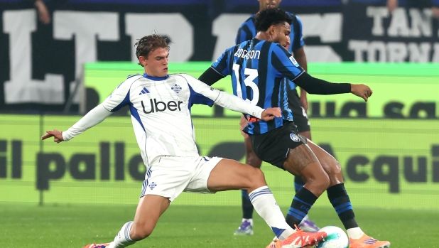 LIVE Atalanta-Como 1-1: Nico Paz carica il sinistro, tiro smorzato. Giallo per Djimsiti