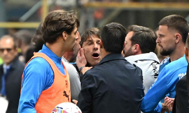 Chivu vs Conte, che caos nell'unico precedente: pali, rossi, litigi e quel "ti vengo a prendere"