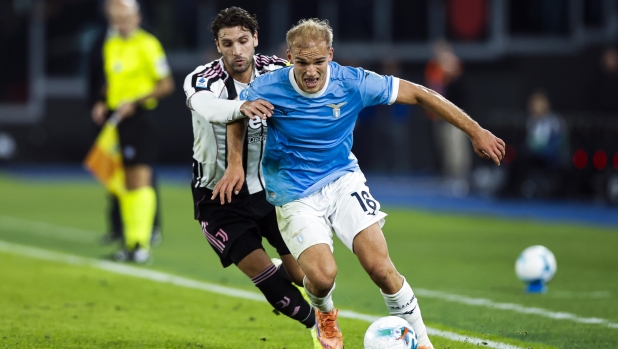 Lazio-Juve, le pagelle: Isaksen incontenibile, 7,5. David, solo nebbia: 4 3 Lazio-Juve, le pagelle: Isaksen incontenibile, 7,5. David, solo nebbia: 4