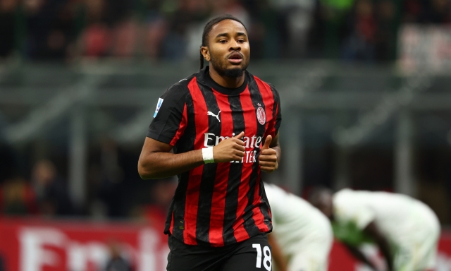 Milan, scatta l'ora di Nkunku: Leao ancora dolorante, contro la Roma c'è il francese dal 1' 4 Milan, scatta l'ora di Nkunku: Leao ancora dolorante, contro la Roma c'è il francese dal 1'