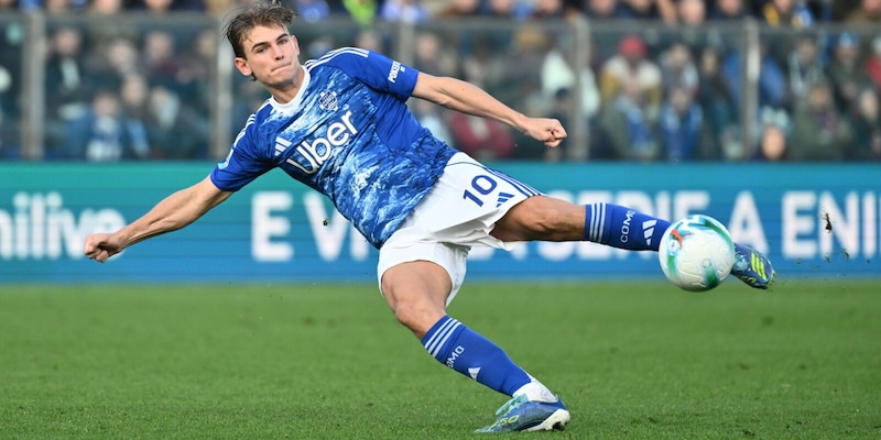 Il Como non buca, il Cagliari strappa un punto. Pari anche in Lecce-Verona 1 Il Como non buca, il Cagliari strappa un punto. Pari anche in Lecce-Verona