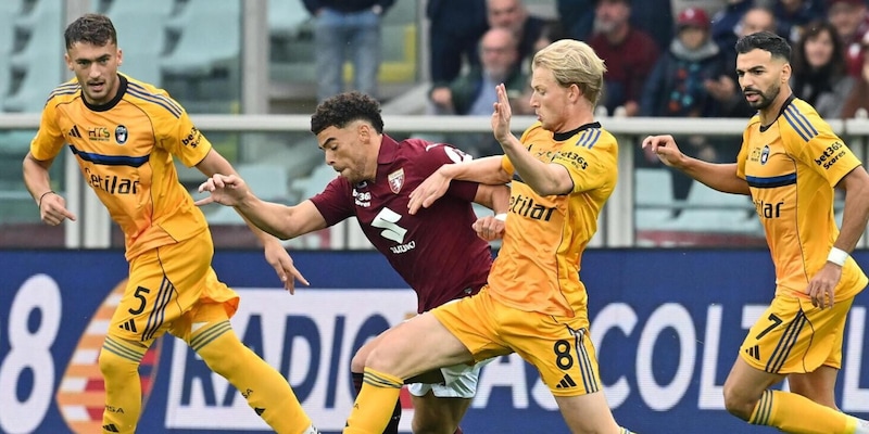 Torino, pari in rimonta con Simeone e Adams: al Pisa non basta una doppietta di Moreo