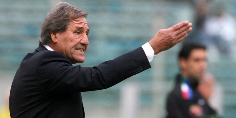 Morte Galeone, il cordoglio del Napoli: "Simbolo del calcio italiano". Anche il Pescara piange il suo 'Profeta' 1 Morte Galeone, il cordoglio del Napoli: "Simbolo del calcio italiano". Anche il Pescara piange il suo 'Profeta'