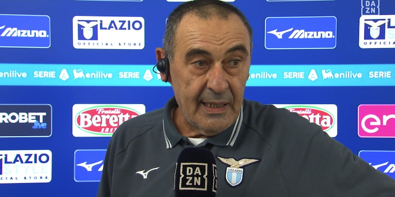 Sarri dopo la vittoria contro il Cagliari: "Mi d&agrave; gusto allenare la Lazio. Cambio Romagnoli? Spero precauzionale"