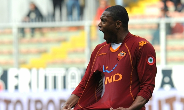 Julio Baptista: "Tradito a Roma, Ranieri non mi vedeva. Vorrei allenare, ma noi neri siamo penalizzati" 3 Julio Baptista: "Tradito a Roma, Ranieri non mi vedeva. Vorrei allenare, ma noi neri siamo penalizzati"