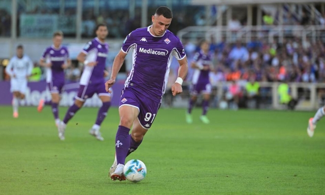 Genoa-Fiorentina, le formazioni ufficiali: De Rossi con la coppia Colombo-Vitinha, Vanoli punta su Piccoli 2 Genoa-Fiorentina, le formazioni ufficiali: De Rossi con la coppia Colombo-Vitinha, Vanoli punta su Piccoli