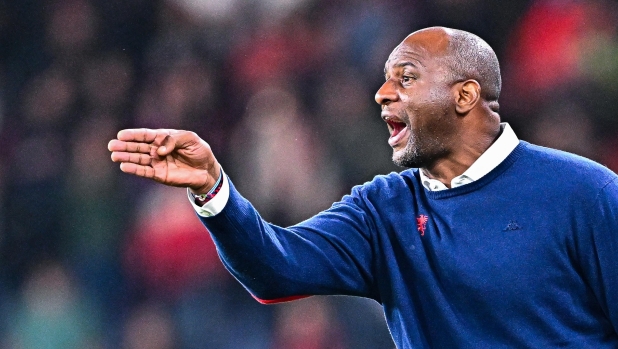 Clamorosa svolta al Genoa: Vieira molla nella notte, in panchina va Criscito 3 Clamorosa svolta al Genoa: Vieira molla nella notte, in panchina va Criscito