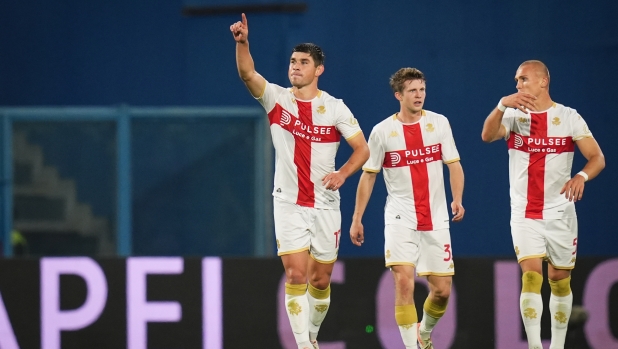 LIVE Sassuolo-Genoa 0-1: discesa sulla destra di Doig, cross per Pinamonti, colpo di testa alto