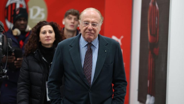 Gli stadi del futuro. Scaroni: "Avremo il più bello d'Europa". Adl: "Il Maradona è un semicesso..."