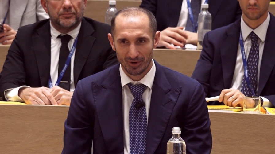 Chiellini sui giovani: "Ci godiamo Yildiz, purtroppo abbiamo dovuto cederne altri..." 4 Chiellini sui giovani: "Ci godiamo Yildiz, purtroppo abbiamo dovuto cederne altri..."