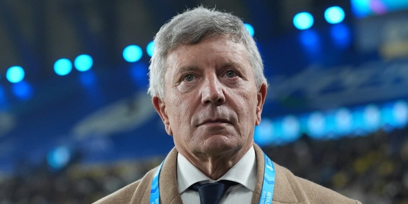 Simonelli e la lettera Lazio: "Risponderemo. Ci vuole rispetto per la classe arbitrale". Su Milan-Como... 1 Simonelli e la lettera Lazio: "Risponderemo. Ci vuole rispetto per la classe arbitrale". Su Milan-Como...