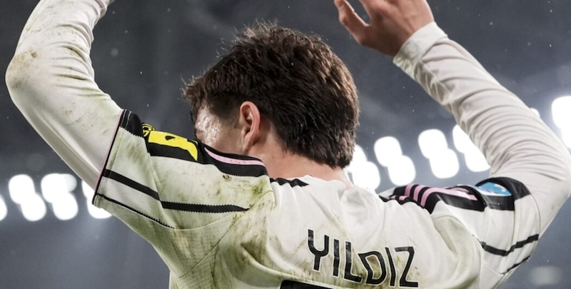 Juve: mercato, Yildiz, rinnovi e Spalletti. L'agenda 2026 di Comolli
1 Juve: mercato, Yildiz, rinnovi e Spalletti. L'agenda 2026 di Comolli