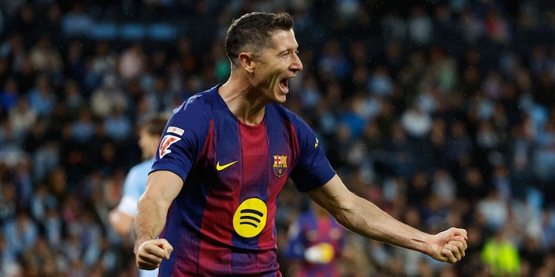 Lewandowski, messaggio al Bar&ccedil;a: "Rinnovo non &egrave; priorit&agrave;, voglio il Mondiale con la Polonia"