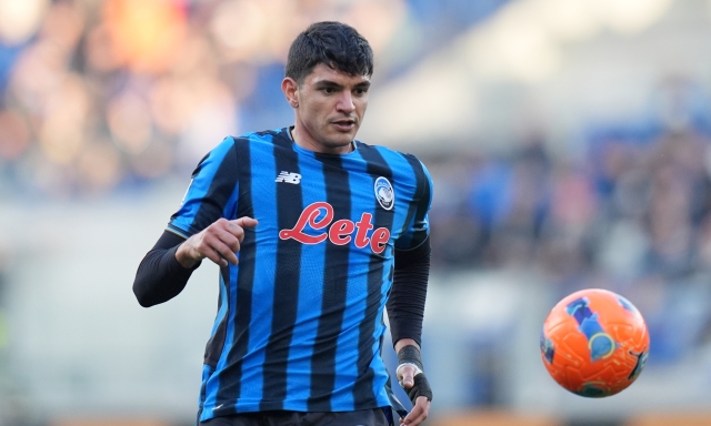 Inter, senza Dumfries si apre il casting a destra: cala Norton-Cuffy, spunta anche Bellanova