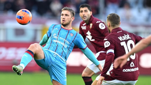 Torino-Cagliari, le pagelle: 7,5 al capolavoro di Kiliçsoy. Lazaro 5, sfinito da Palestra