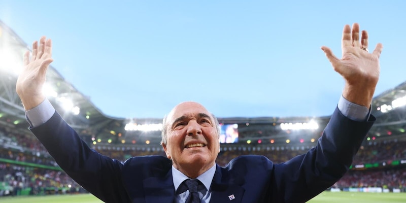 Addio Rocco Commisso, morto il presidente della Fiorentina: "Ci mancherai sempre"