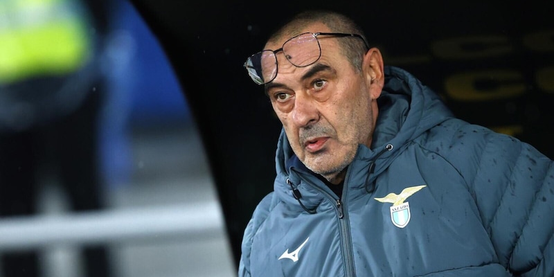 Sarri, salto nel vuoto: &egrave; la grande depressione Lazio. Senza tifosi e con una squadra incompleta