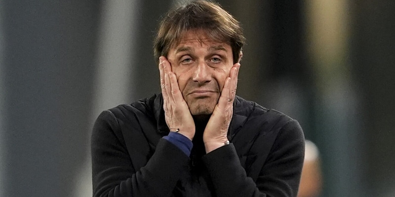 Napoli, &egrave; crisi profonda: l'Inter &egrave; un miraggio e ora c'&egrave; la Champions, Conte chiamato all'impresa