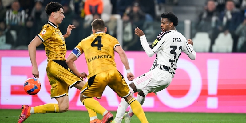 Juve fatale, e quella conferenza da solo allo Stadium...Ma il talento c'è e va a giocare: ecco dove 1 Juve fatale, e quella conferenza da solo allo Stadium...Ma il talento c'è e va a giocare: ecco dove