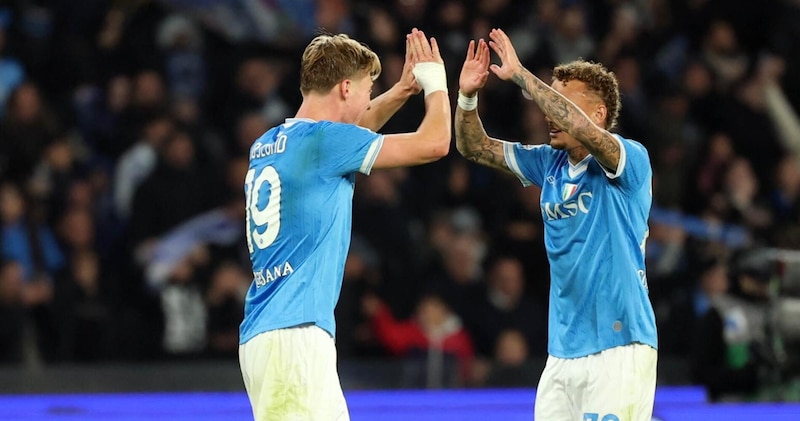 Dove vedere Napoli-Verona in tv? Dazn o Sky, orario 1 Dove vedere Napoli-Verona in tv? Dazn o Sky, orario