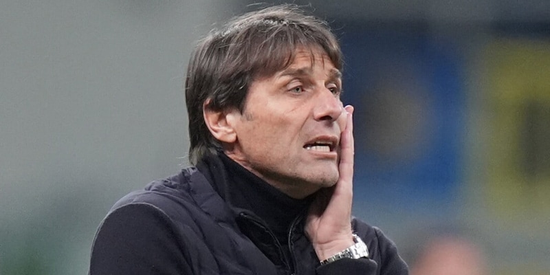 Conte in emergenza totale, altri due big infortunati: esito esami Napoli, saltano Champions e Juve 1 Conte in emergenza totale, altri due big infortunati: esito esami Napoli, saltano Champions e Juve