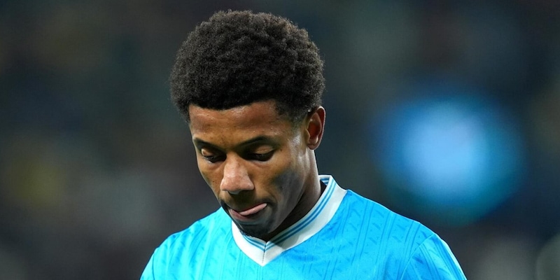 Neres, brutte notizie per il Napoli: il brasiliano salta la sfida con l'Inter 4 Neres, brutte notizie per il Napoli: il brasiliano salta la sfida con l'Inter