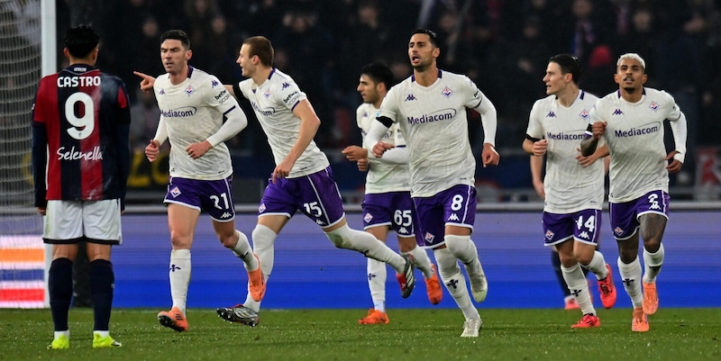 Fiorentina, colpo salvezza nel ricordo di Commisso: Mandragora e Piccoli stendono il Bologna 1 Fiorentina, colpo salvezza nel ricordo di Commisso: Mandragora e Piccoli stendono il Bologna