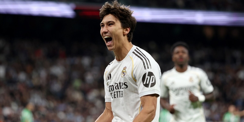 Calciomercato Juve, Gonzalo Garcia fa innamorare Madrid: ne fa quattro al Betis e il Real vola! 1 Calciomercato Juve, Gonzalo Garcia fa innamorare Madrid: ne fa quattro al Betis e il Real vola!