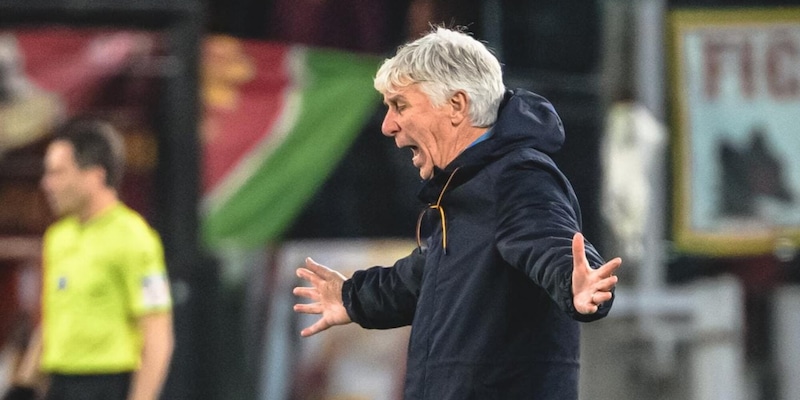 Gasperini furioso, la frase urlata al quarto uomo: "Ma che caz... fate?". L'Olimpico reagisce cos&igrave;