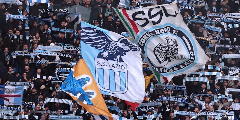 La Lazio risponde al tifo organizzato: la nota sull'acquisto dei biglietti per la gara contro il Genoa 3 La Lazio risponde al tifo organizzato: la nota sull'acquisto dei biglietti per la gara contro il Genoa