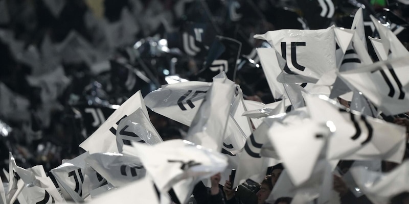 Divieti per i tifosi della Juve prima del Monaco: il club esprime "stupore" in una nota 4 Divieti per i tifosi della Juve prima del Monaco: il club esprime "stupore" in una nota