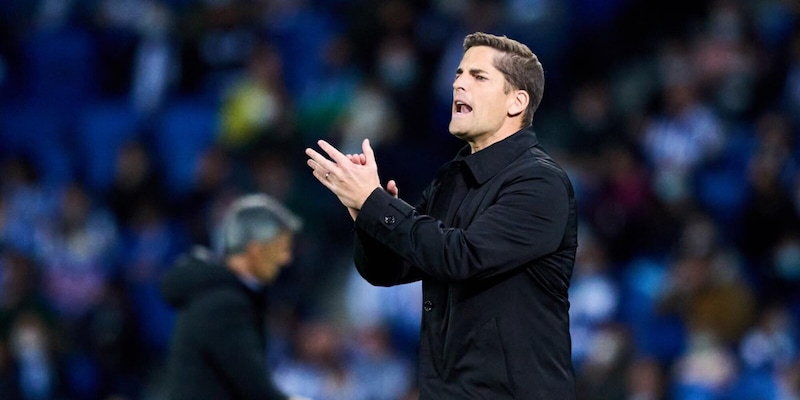 L'incredibile motivazione dell'esonero dell'ex ct della Spagna Moreno: "Usava ChatGpt per la formazione"